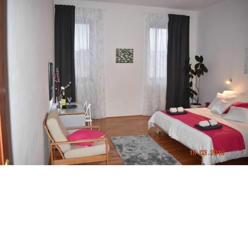 - Apartman ESSA