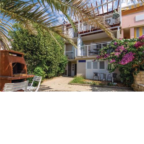 0-Bedroom Apartment in Novalja