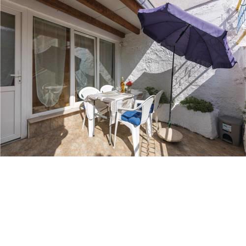 0-Bedroom Apartment in Pula