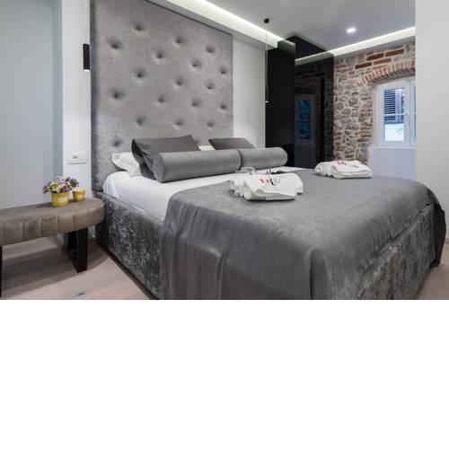 10 Heritage Rooms