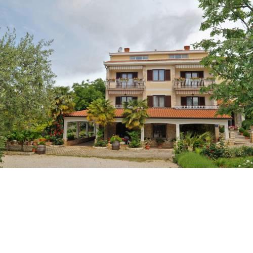 1A LILLY VABRIGA WITH SEA VIEW