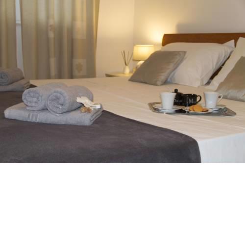 2 bedroom apartment M&R