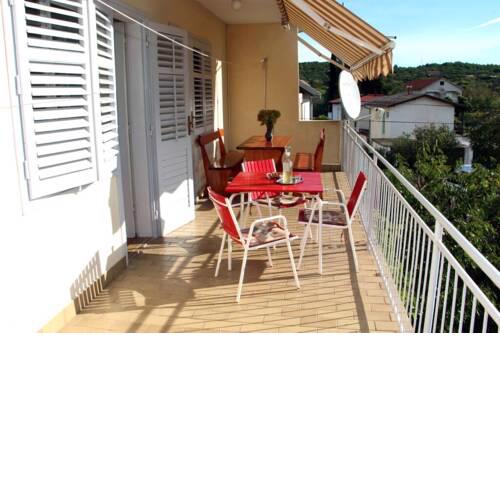 3Bedroom Apartment Near Festival in Tisno