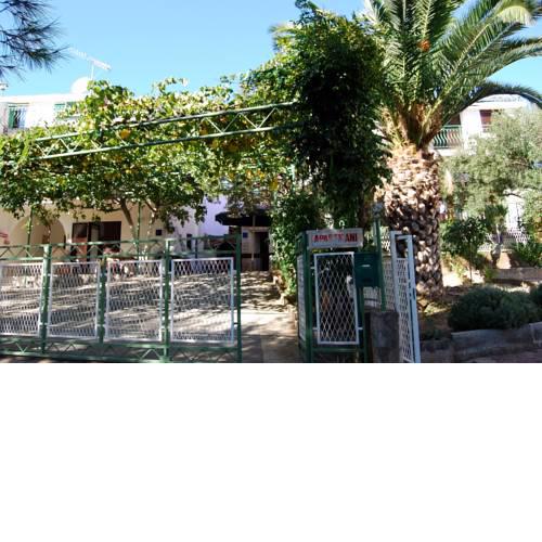 7 Olives Apartments
