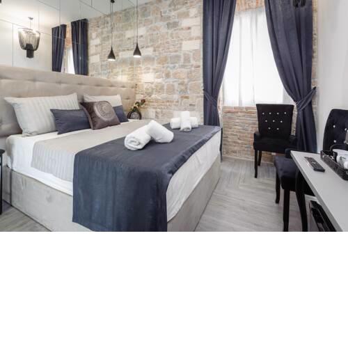 A Deluxe Rooms