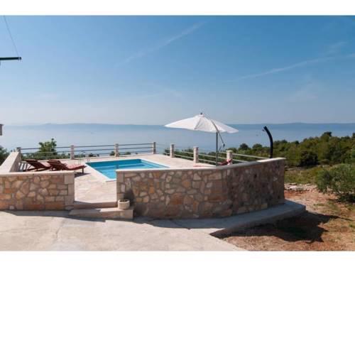 A Distinctive Holiday Home with Panoramic View in Selca Brac
