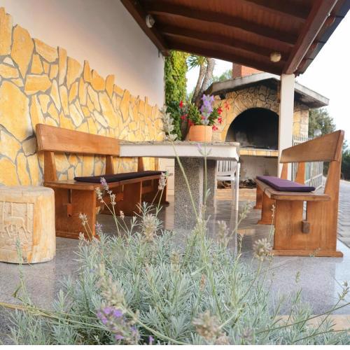 A1- apt with terrace just 3 min walk to the beach