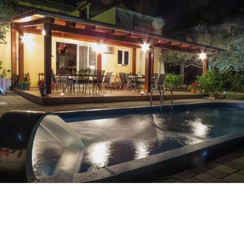 Alluring Holiday Home in Pakoštane with Swimming Pool