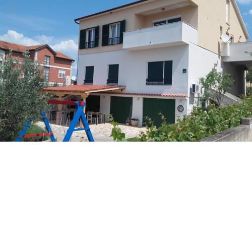 Amadrian Apartments