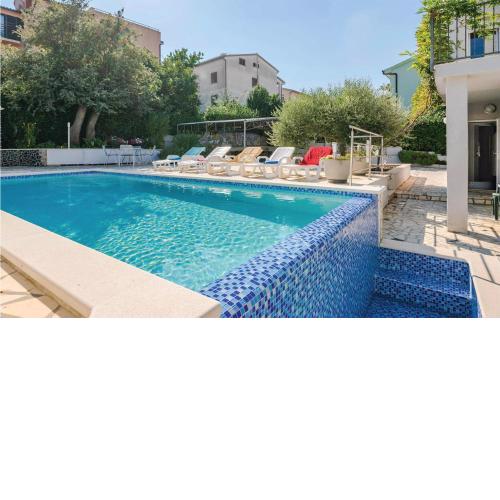 Amazing apartment in Banjole with 1 Bedrooms