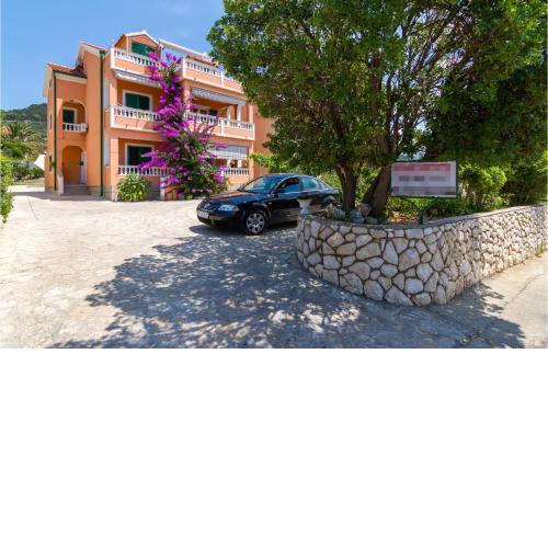 Amazing apartment in Barbat na Rabu with 1 Bedrooms