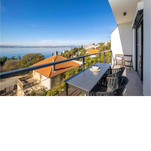 Amazing apartment in Dramalj with 2 Bedrooms