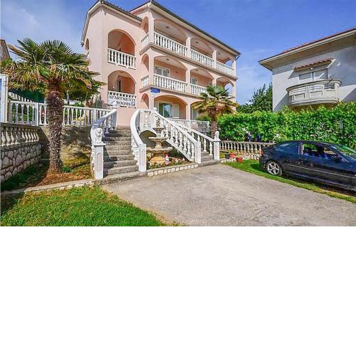 Amazing apartment in Lopar with 3 Bedrooms