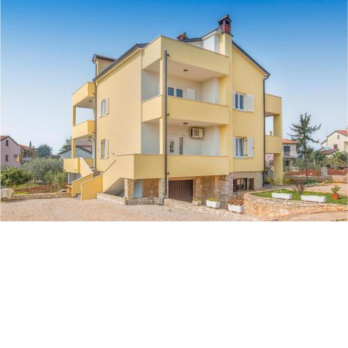 Amazing apartment in Lovrecica with WiFi and 1 Bedrooms