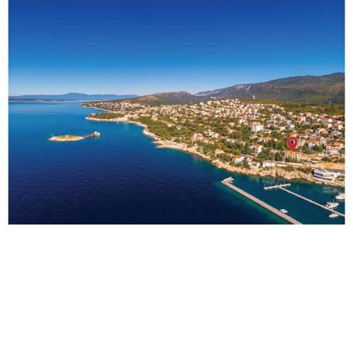 Amazing apartment in Novi Vinodolski w/ Outdoor swimming pool, WiFi and 2 Bedrooms