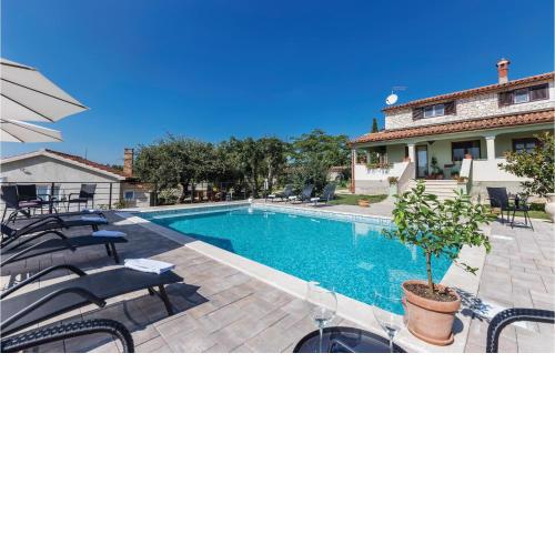 Amazing apartment in Pilkovici with WiFi, Outdoor swimming pool and 1 Bedrooms