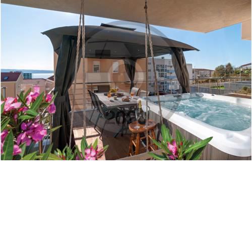 Amazing apartment in Split w/ Jacuzzi and 3 Bedrooms