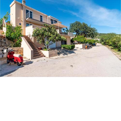 Amazing apartment in Vela Luka with WiFi and 2 Bedrooms