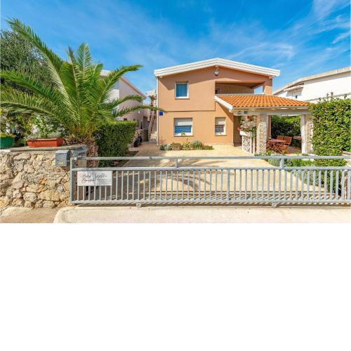 Amazing apartment in Vir with WiFi and 2 Bedrooms