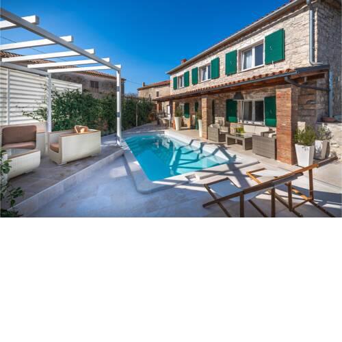 Amazing home in Barban with Outdoor swimming pool, WiFi and 2 Bedrooms