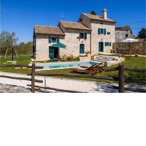 Amazing home in Barban with WiFi, Outdoor swimming pool and 4 Bedrooms