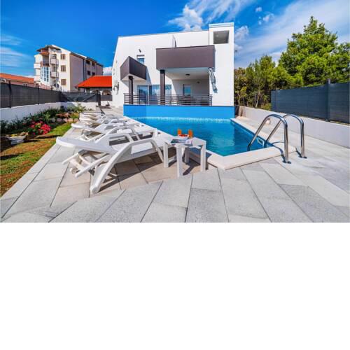 Amazing home in Bibinje w/ Outdoor swimming pool, WiFi and 3 Bedrooms