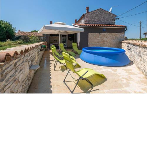 Amazing home in Hrboki with WiFi and 4 Bedrooms