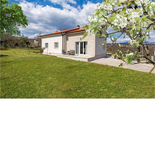 Amazing home in Kastav with WiFi and 3 Bedrooms