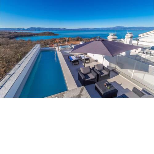 Amazing home in Njivice w/ Outdoor swimming pool, WiFi and Outdoor swimming pool