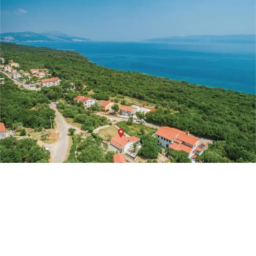 Amazing home in Ravni w/ Jacuzzi, WiFi and 1 Bedrooms