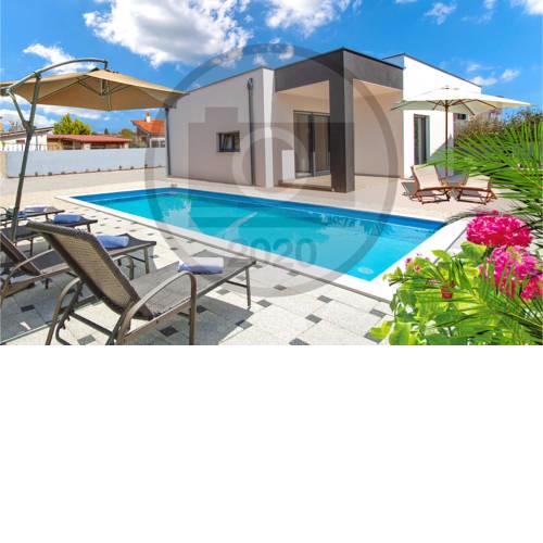 Amazing home in Sikici w/ WiFi, 3 Bedrooms and Outdoor swimming pool