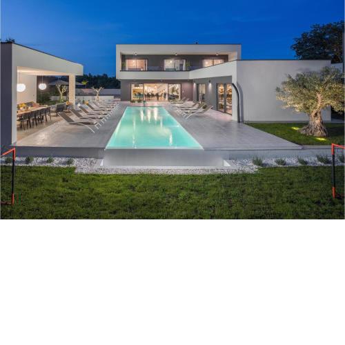 Amazing home in Sivati with Outdoor swimming pool, Sauna and WiFi