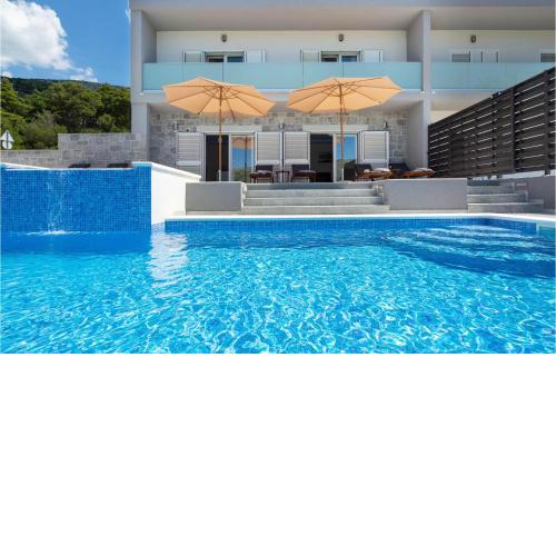 Amazing home in Srinjine with Outdoor swimming pool, WiFi and 4 Bedrooms