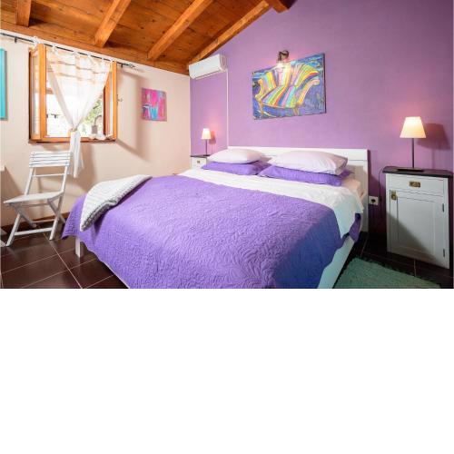 Amazing home in Stari Grad with Outdoor swimming pool, WiFi and 2 Bedrooms