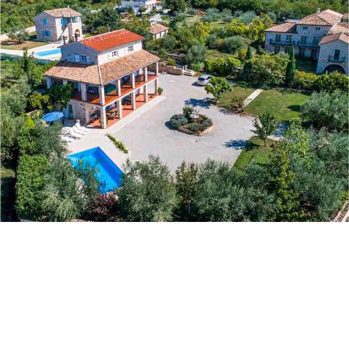 Amazing home in Sveti Lovrec with Outdoor swimming pool, WiFi and 5 Bedrooms