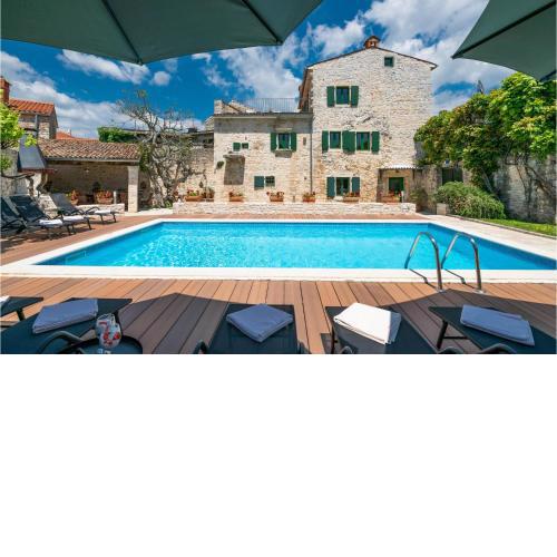 Amazing home in Svetvincenat with Outdoor swimming pool, WiFi and 5 Bedrooms