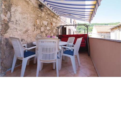 Amazing home in Veli Iz w/ WiFi and 3 Bedrooms