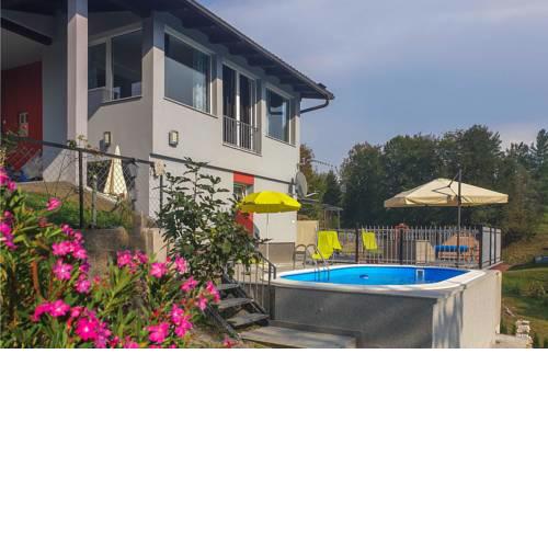 Amazing home in Zadoborje w/ Outdoor swimming pool, Jacuzzi and 2 Bedrooms