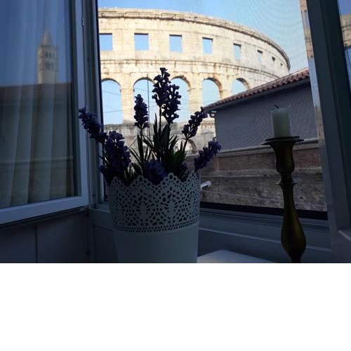Amphiteater Art Apartman