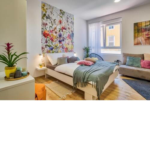 Amphitheater Garden Studio Apartments
