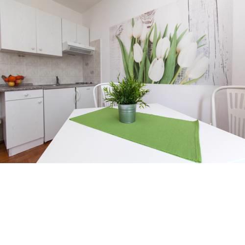 Ana Apartment