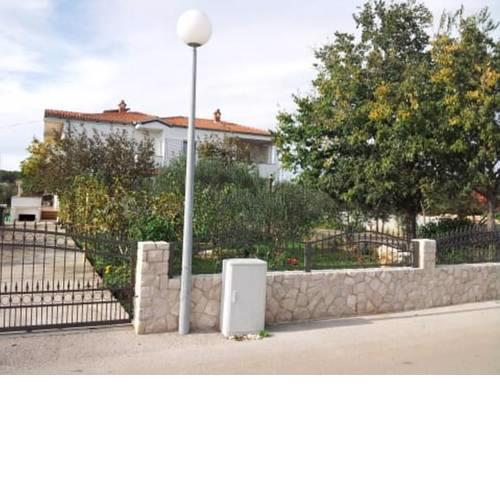 Ana Guest House