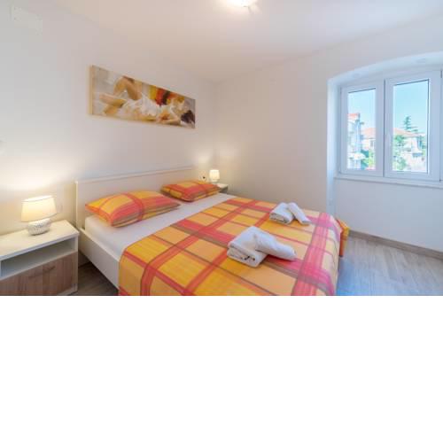 AnaTony Apartment