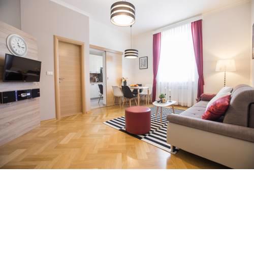 Angela Main Street Luxury Oasis & Free parking