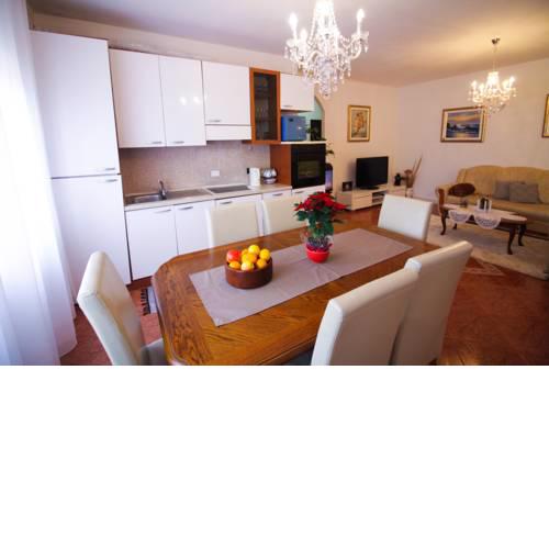 Angelina Apartment