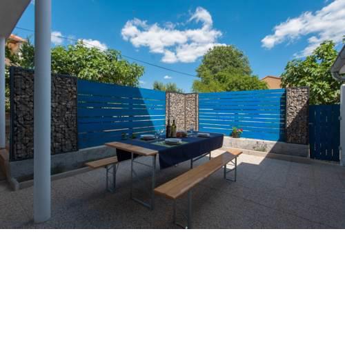 APARTMAN A & M