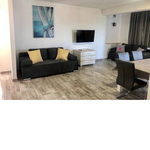 Apartman C10 4+4 with see view