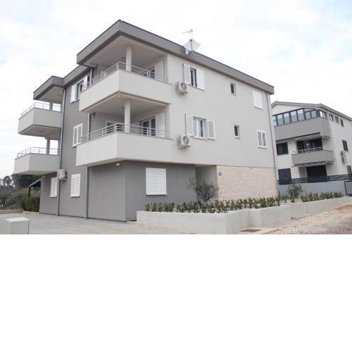Apartman Dina
