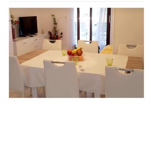 Apartman Dunja kod AC Lopari, Nerezine