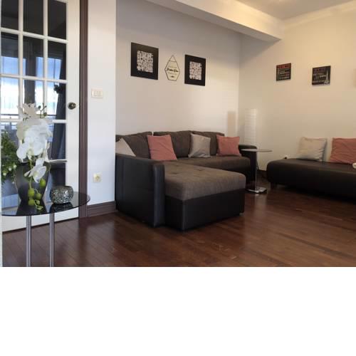 Apartman Lana***